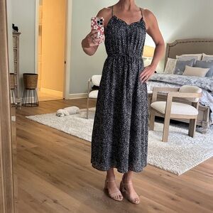 NWT Universal Thread black/cream print midi halter dress with pockets. Size S.